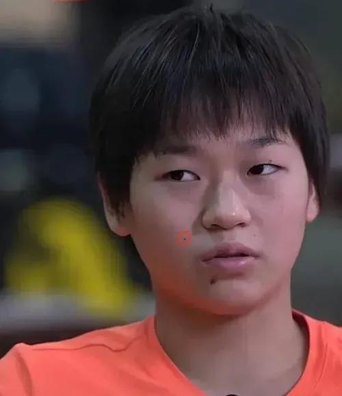 全红婵那句“我的时代结束了”让所有人都心里一紧。这个小姑娘才18岁啊，就开始说这