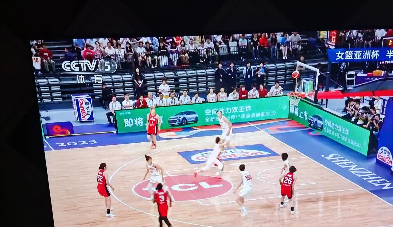 该反思为啥不用李梦了
     主场手拿把攥的女篮亚洲杯冠军，泡汤了。
  