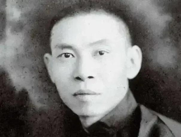 1922年，45岁的林桂生与黄金荣离婚后，带着5万大洋，直接住进了小弟杜月笙的洋