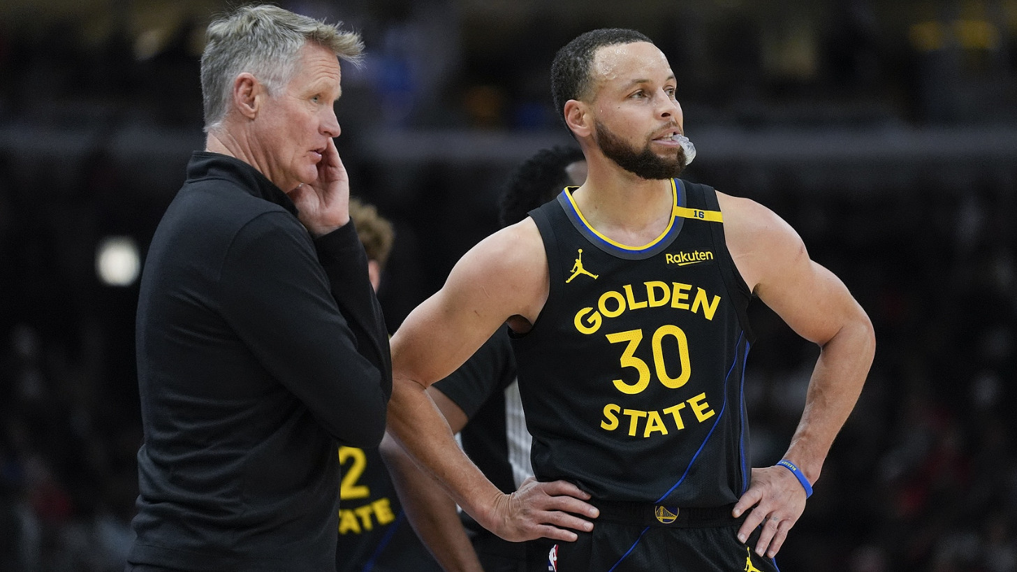 勇士vs雷霆：库里缺阵，雷霆三人伤缺，残阵勇士恐难阻12连胜雷霆！