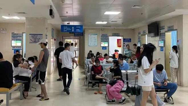 一天7家医院倒闭！三甲也承压，医疗寒冬来了？