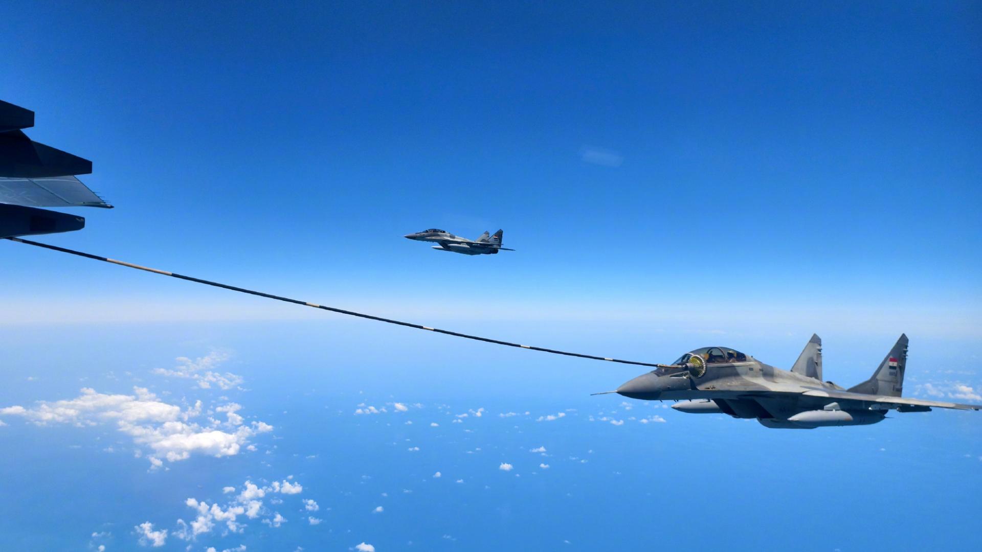 中埃“文明之鹰-2025”联合训练画面公布，融合度之高相当罕见