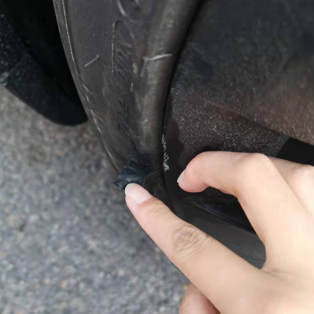 特斯拉modely的20寸轮毂心得
提车第二天，十六年老司机翻车，特斯拉mode