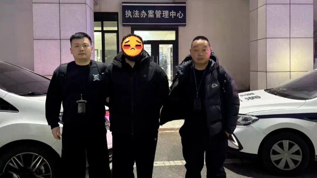 男子假扮“女主播”，诈骗6000元后拉黑粉丝，警方跨2千公里擒凶