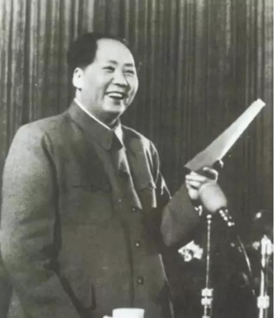 1960年接见军委扩大会议代表，看见孙毅时，毛主席：你是孙行者
“1960年10