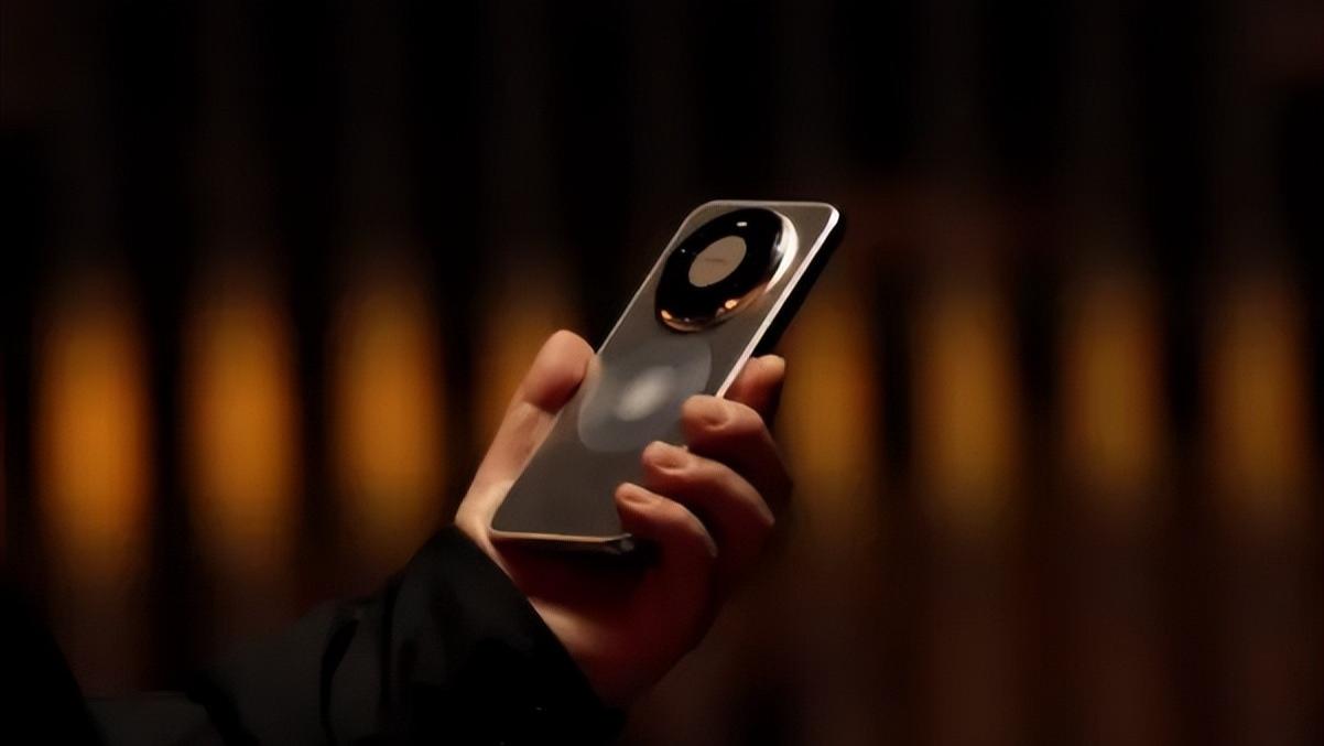 双环破局！华为Mate 80系列：自研芯魂+新系统，重塑中国科技新篇