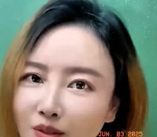 律师告发冒充事件进展：黑粉用假证件投诉多人被追责
莉姐在群里说有人拿葛斯齐的身份