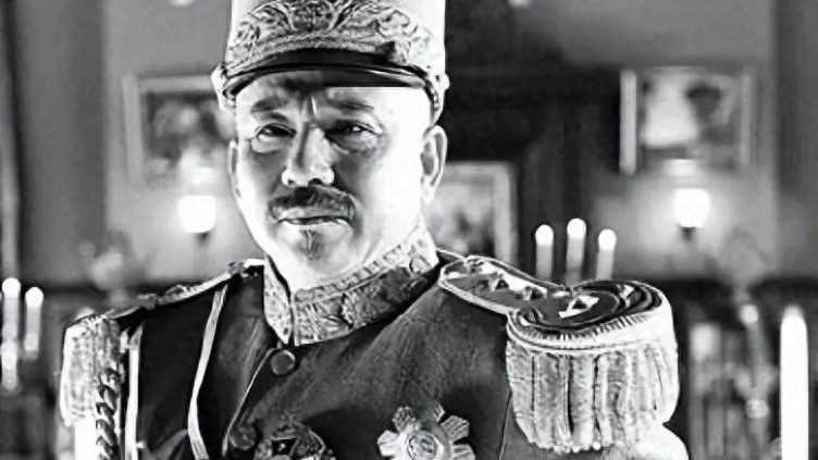 总统也跨不过的坎！袁世凯葬母遇嫡兄阻拦，古代嫡庶规矩有多严苛？