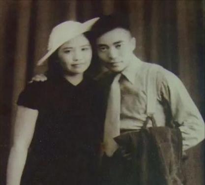 [浮云]1938年，周恩来安排让一位女特工潜入国民党内部。谁料她竟嫁给了国军高官