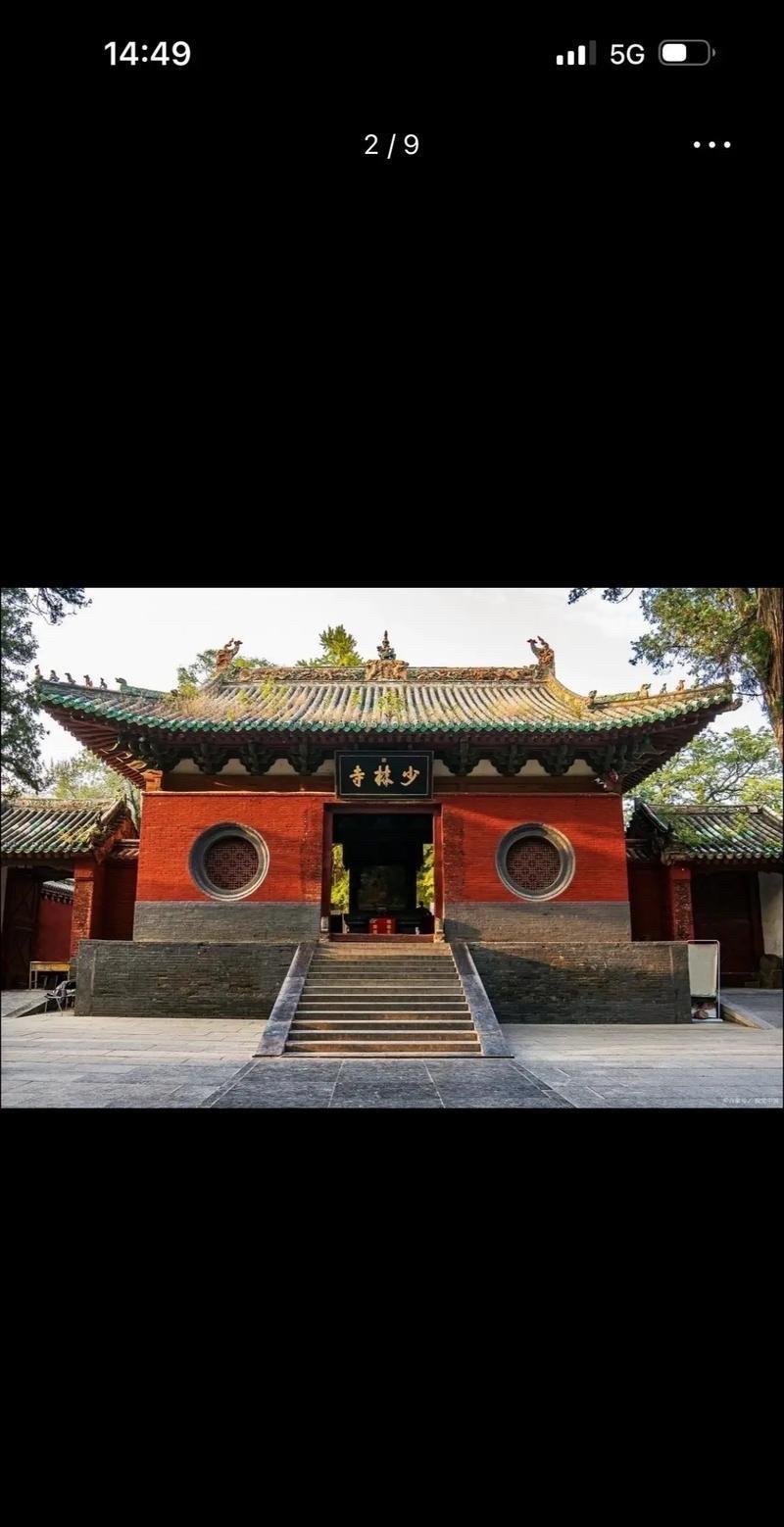 现在越来越多的行业出现乱象，根源在于社会价值观出现了问题，那就是“一切向钱看”，