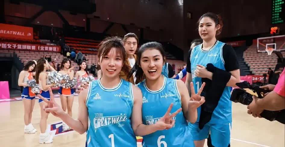 WCBA单场投进16个三分球的女库里发文告别北京女篮。张敬一上个赛季加盟北京女篮