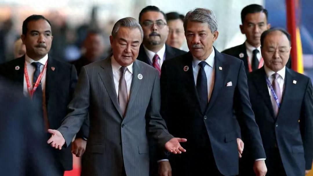 当你隔壁是个超级大国：东南亚人眼中的中国，到底是什么样的？