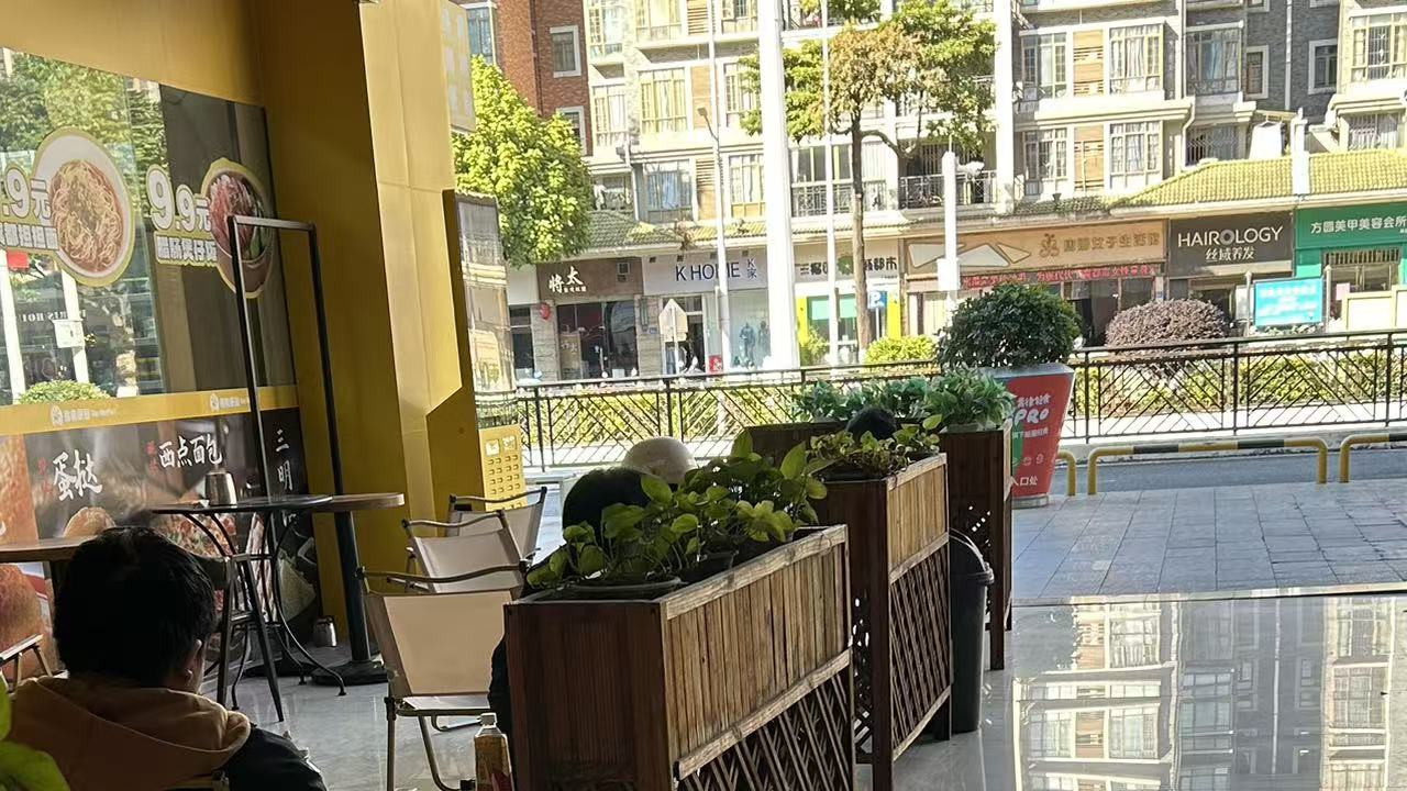 没有话语权的事，普通人只能顺从