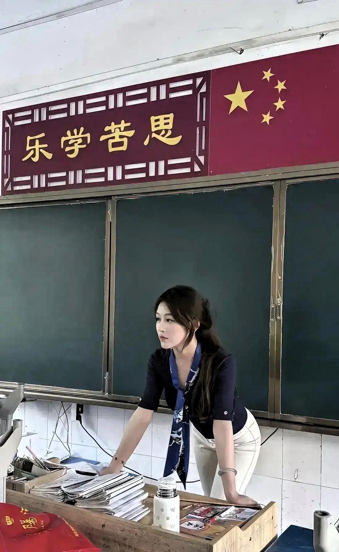 不知道老师召集的家长会什么时候开，
我要提前预约。