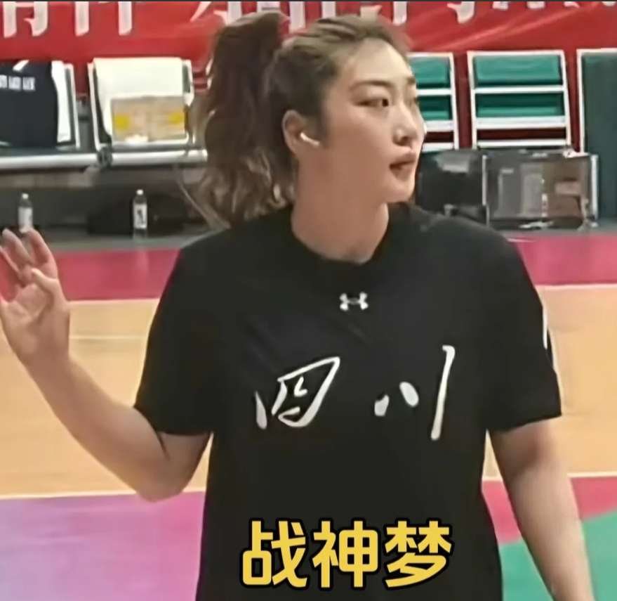 李梦状态下滑了吗？今天又砍下27分，全场之最！

李梦体力不支了吗？今天几乎打满