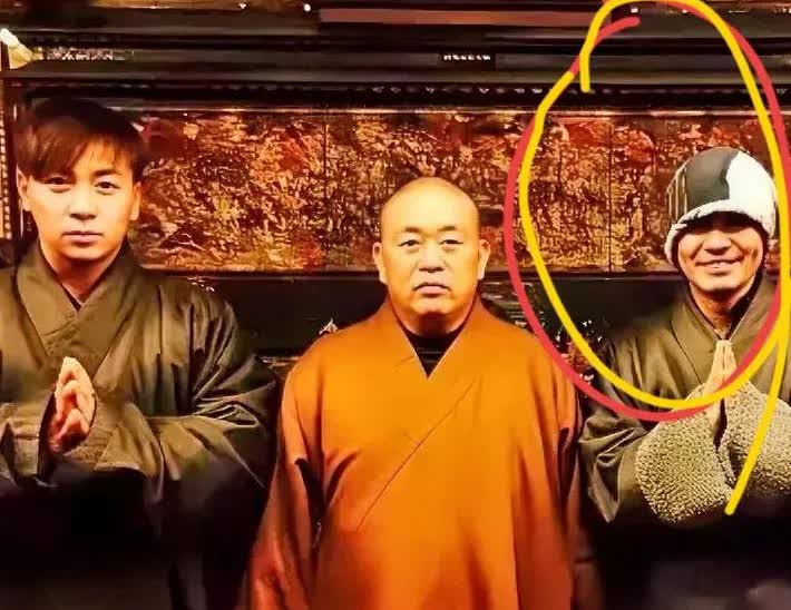 释永信出事！

全网最慌的人是王宝强了吧！

释小龙也被牵连风波，同样从