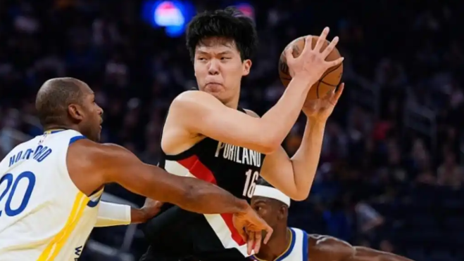 杨翰森的首秀，比“自己”3个选秀权换的11号秀，好多了！