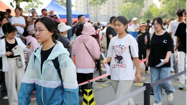 高考过后的这段时间，自己很焦虑，该怎么办？