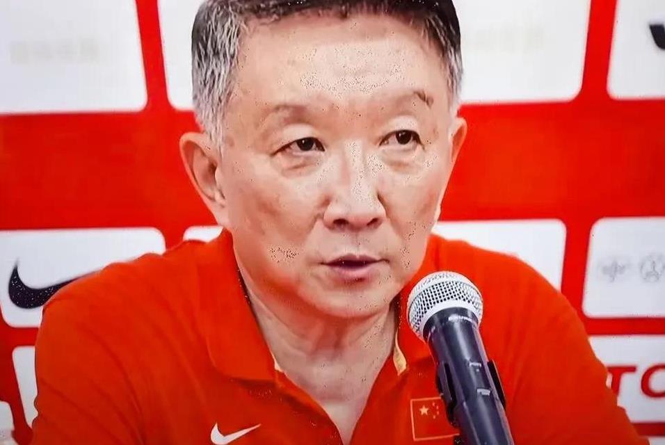 女篮宫鲁鸣赛前说日本队无能，而半决赛却没打过人家，据说在集训队，要求每位球员都至