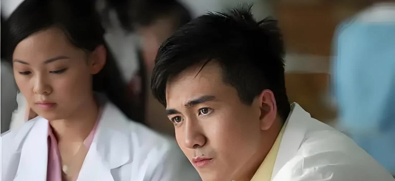 董袭莹的协和医学博士，感觉比当年翟天临的博士学位，还要水啊。

翟天临本身就