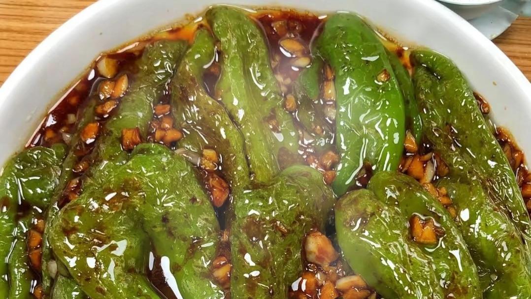 虎皮青椒：家常美味，简单呈现