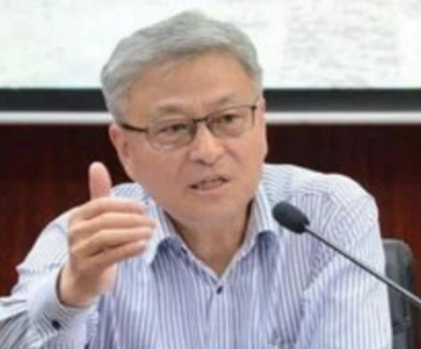 “维护和平最容易的办法就是投降”，清华大学阎学通曾直言，他表示军队没维护和平作用
