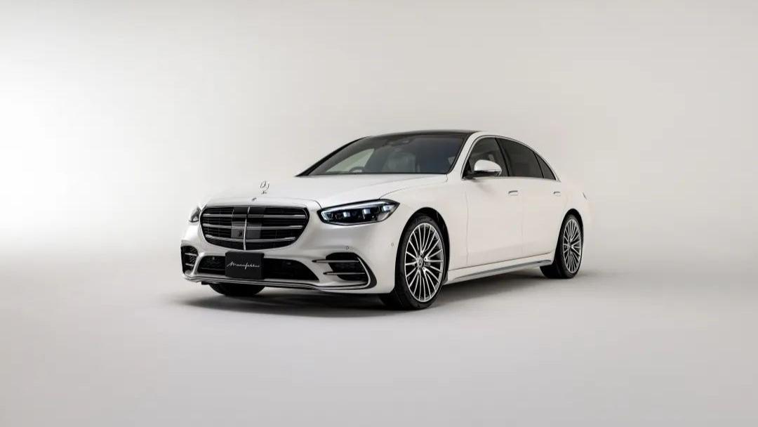 2025款奔驰S级：旗舰豪华再进化，科技与定制双升级