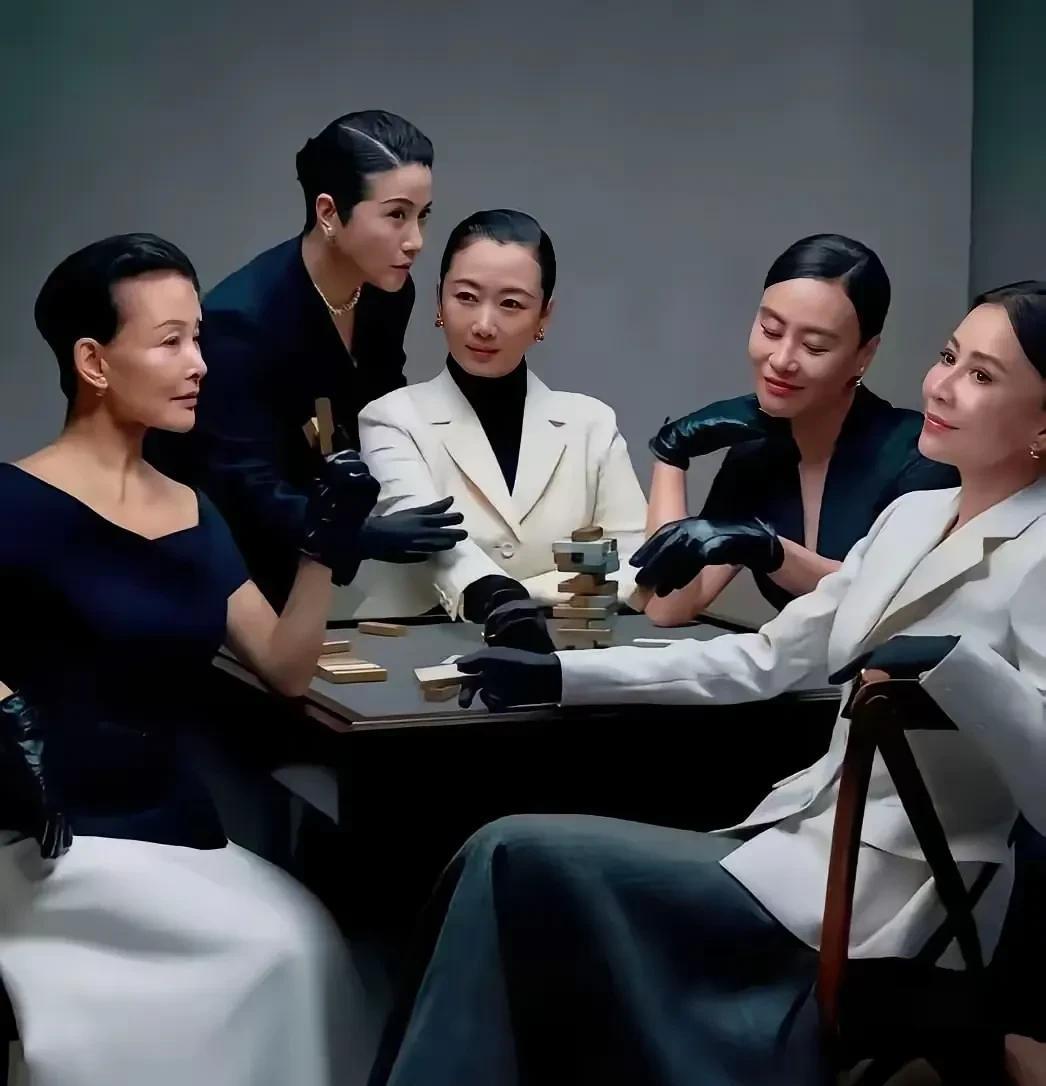 这几人女人似乎都透露着强势、精明、算计、心眼很多的感觉，让人不敢小觑，也不敢轻易