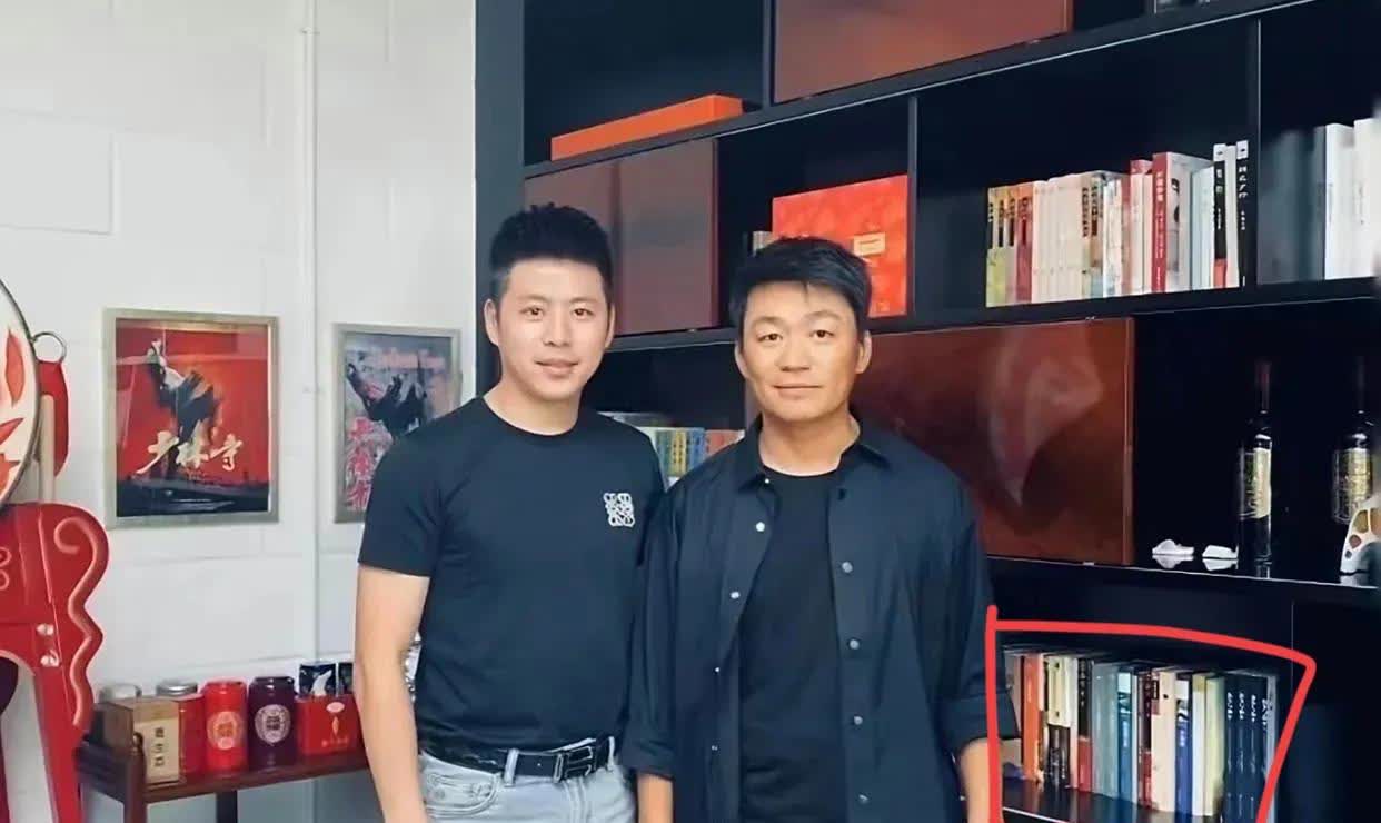 王宝强给所有人上了一课！
原来看一直以为王宝强很憨厚
后来查了查，不查不知道
