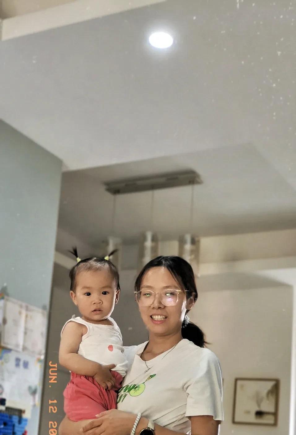 跟儿子比起来，我和儿媳话更多。



晚饭是排骨和土豆，土豆是我儿媳特意买的。她