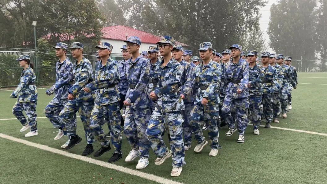 青少年心理警报正在响起：当“家”不再是港湾，我们该如何应答？