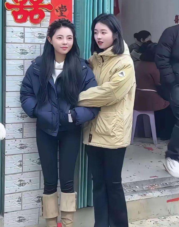 一个已婚，一个未婚，你知道是哪个吗？