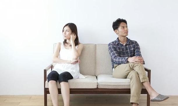 “空手套白狼？”2025年2月，天津一对夫妻因感情不和离婚，妻子要求家务补偿，谁