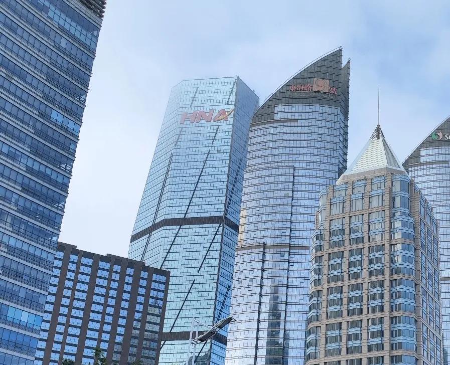 除了一线城市，其他城市楼市行情还会好吗？
上个月大王终于想通把房子挂中介，准备卖