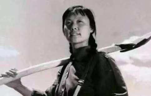 1970年，女知青吴献忠被推荐上北大，可是她却拒绝了这个机会，并表示她要扎根农村