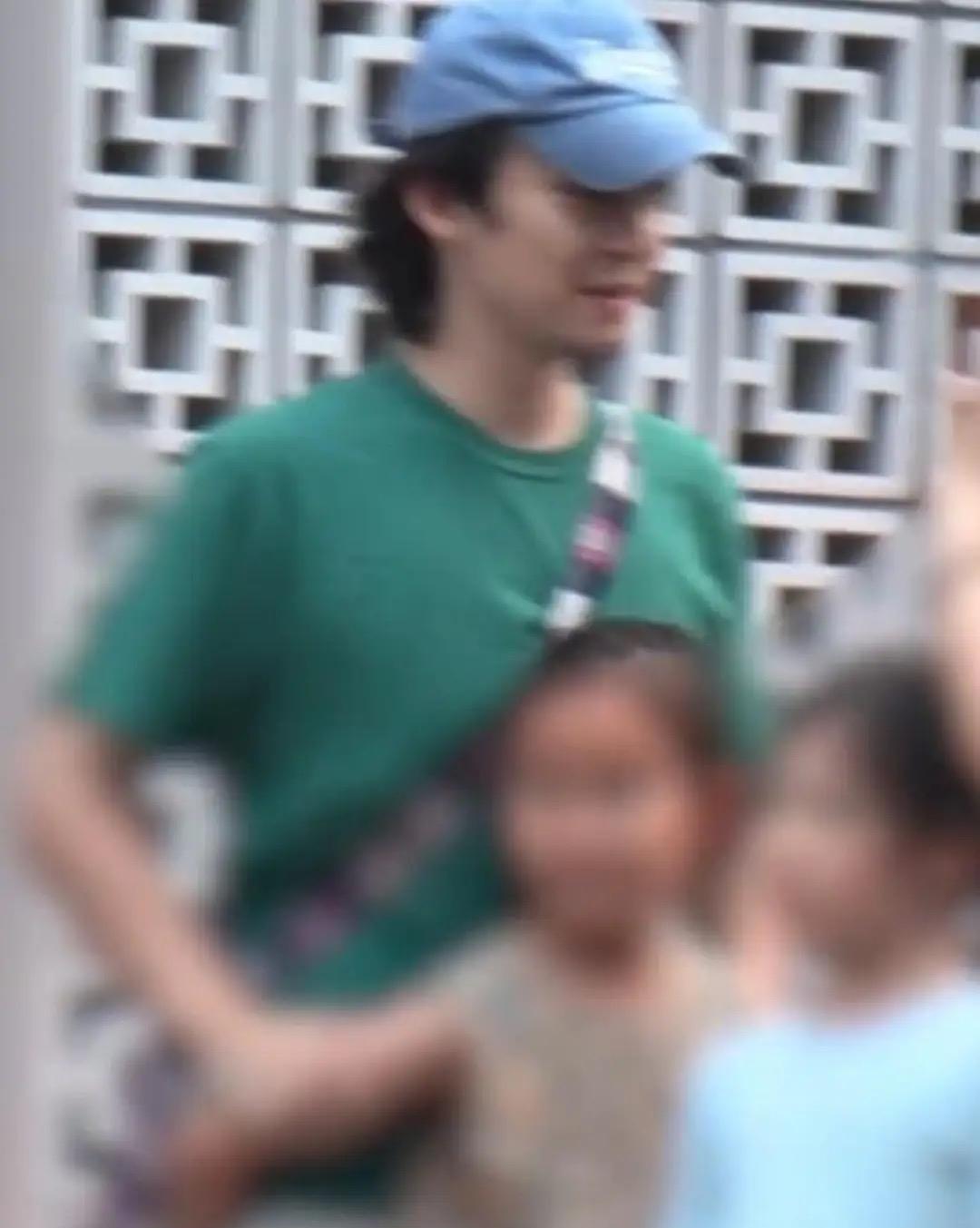 9月22日，是孙怡女儿大福的8岁生日。当天，董子健带着大福前往乐园游玩，尽显父爱