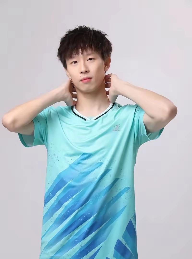 同为96一代的林高远，为何逐渐掉队，而梁靖崑却保持良好状态，甚至稳步向前？
林高