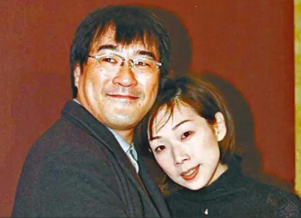 1994年，38岁的李宗盛爱上林忆莲。两人同居没多久，林忆莲就怀孕了，李宗盛赶紧