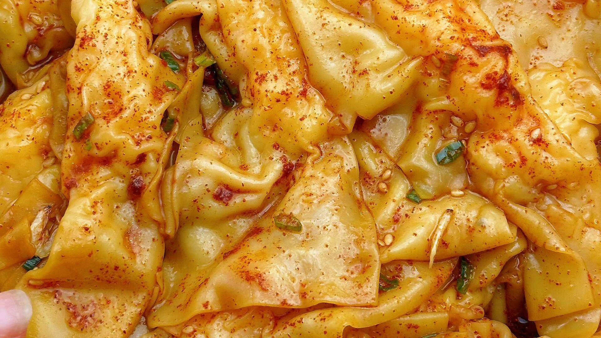 虾滑大碗宽面：当柔嫩遇上劲道