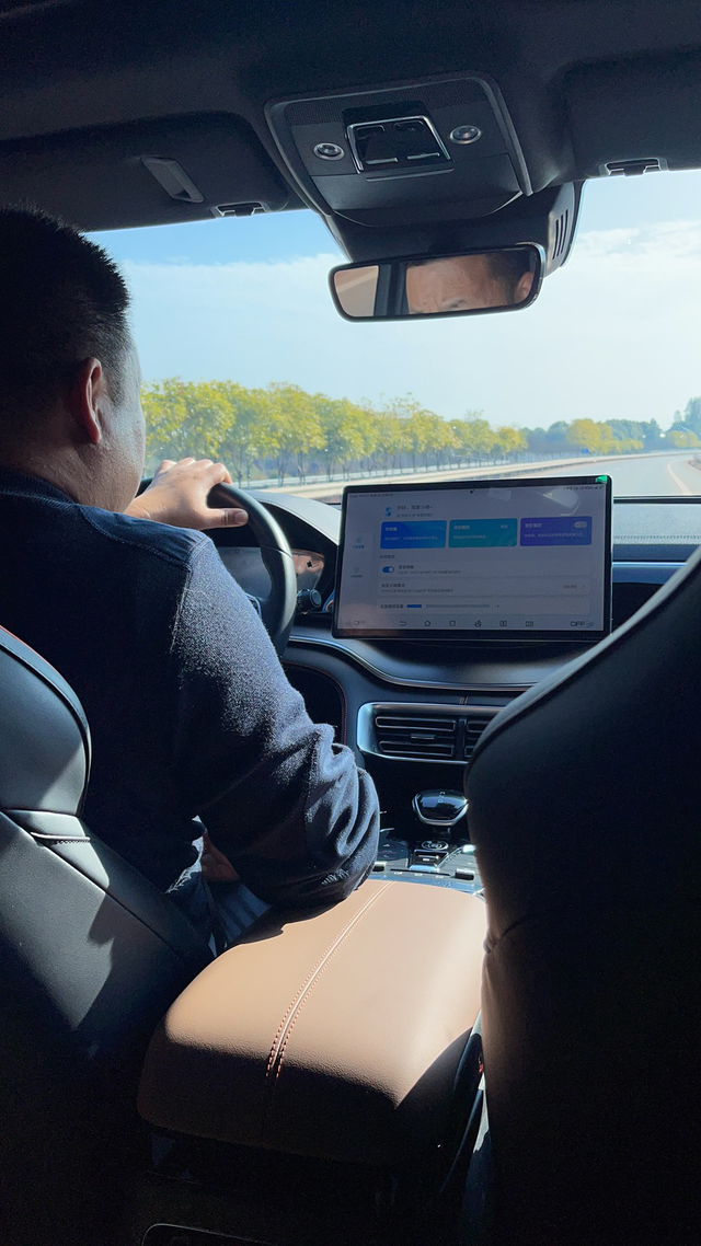 宋plusdmiawd后排振动
之前一直听到有人吐槽两驱版的宋plusdmi存在