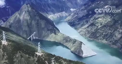 美国万万没想到，中国竟然斥巨资在西藏秘密进行了的大型工程，历时十余年在西藏这片不