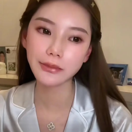 马筱用实际行动告诉了所有人，后妈也是妈。

马筱梅不止关心两个孩子的生活起居，而