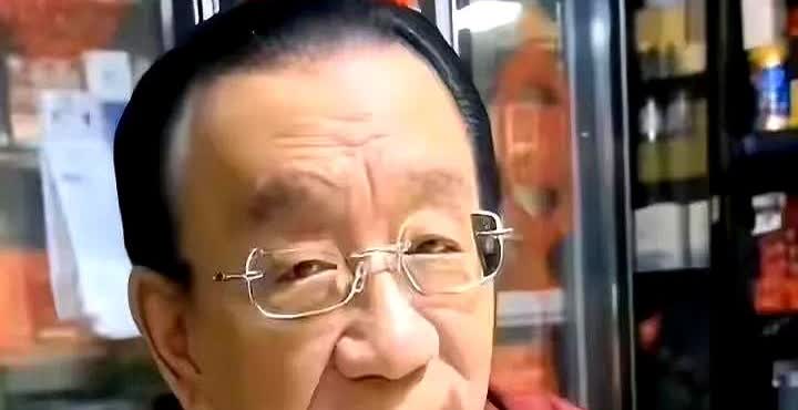 侯耀华又出来作妖啦！

经过十多天沉淀，侯耀华觉得风头过了，又出来发段子，小