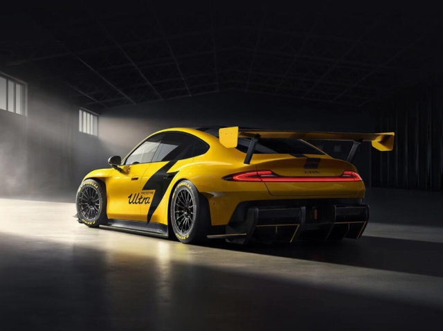 嘲讽小米su7 ultra的人似乎有了越来越多的趋势。
1.不管再怎么嘲讽，也不