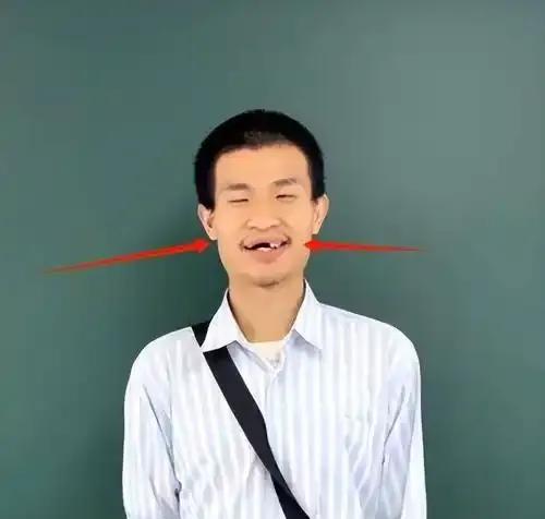 韦东奕涨粉速度获世界纪录认证，每分钟涨粉四百四十个，仅次于第一名的刘德华。截至六