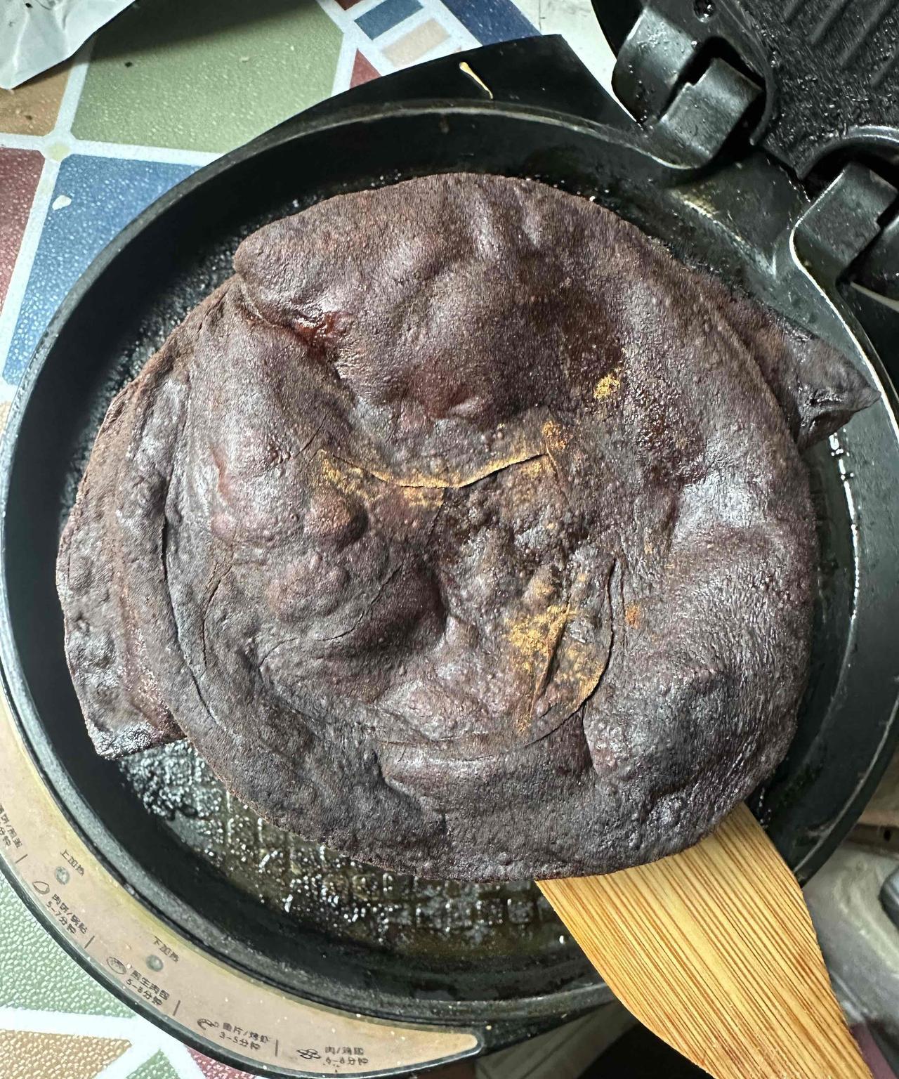 四十多岁的我已经马上丧失全部的记忆力了。
活成了傻子，什么也记不住，啥事掉腚就忘