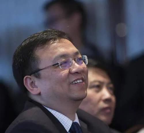 比亚迪不会是“恒大“，而不思进取的将会变成“诺基亚“：
1，中国少油而多电，发
