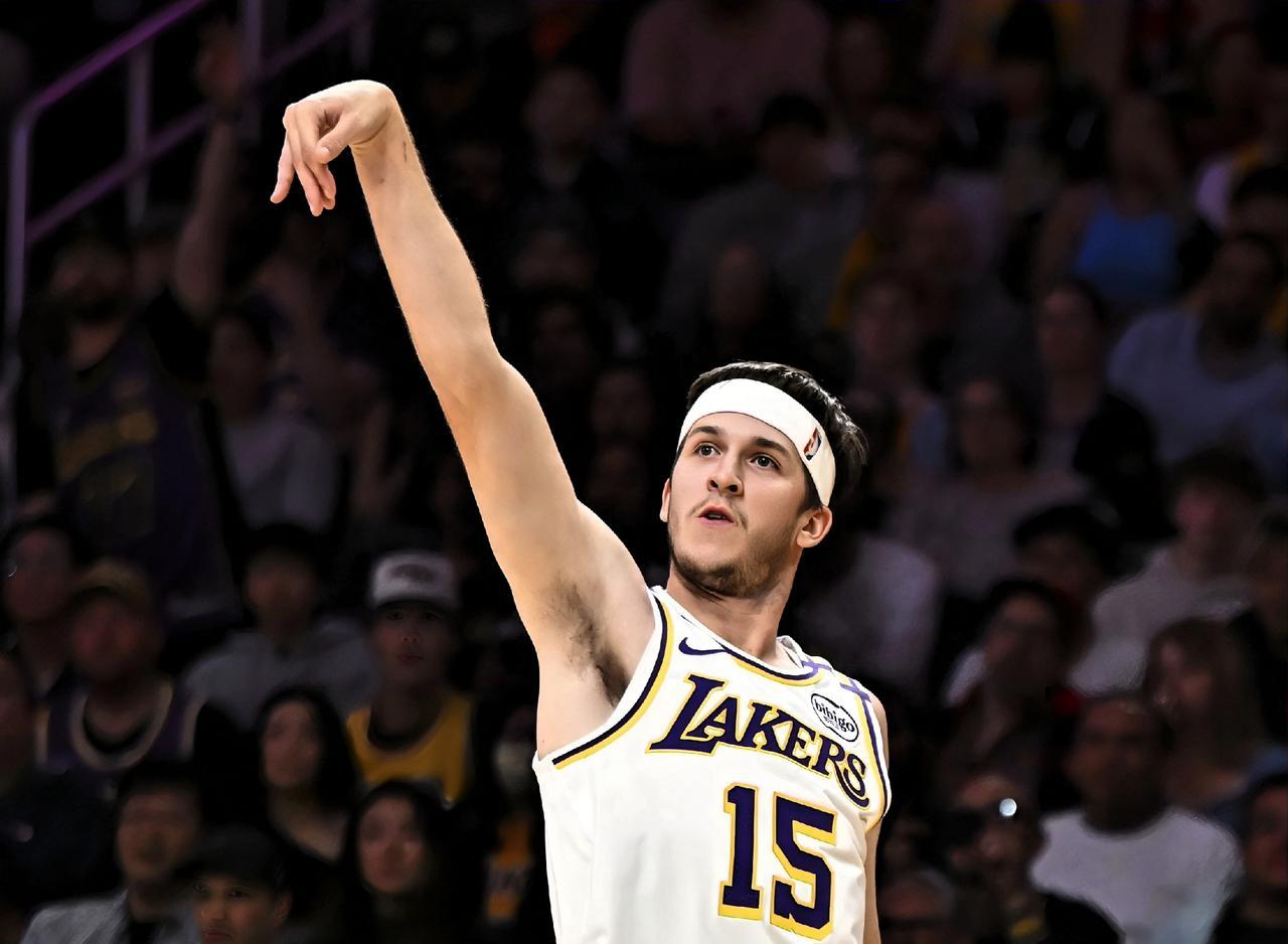 爵士真是狮子大张口啊！
据美媒Lakers Daily透露，爵士对凯斯勒开出的要