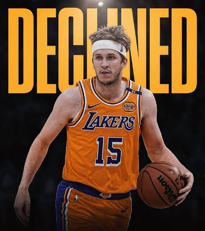 NBA：里夫斯拒绝提前续约湖人
据记者报道，里夫斯正式拒绝了湖人开出的4年892
