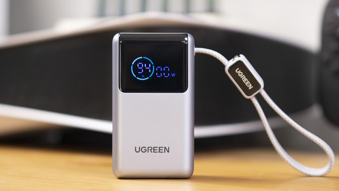 绿联能量湃 Pro 55W 充电宝，iPhone17 PM续航新搭子！